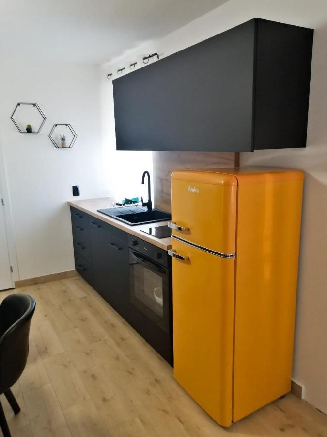 Evita Studio Apartment Karlovac Luaran gambar