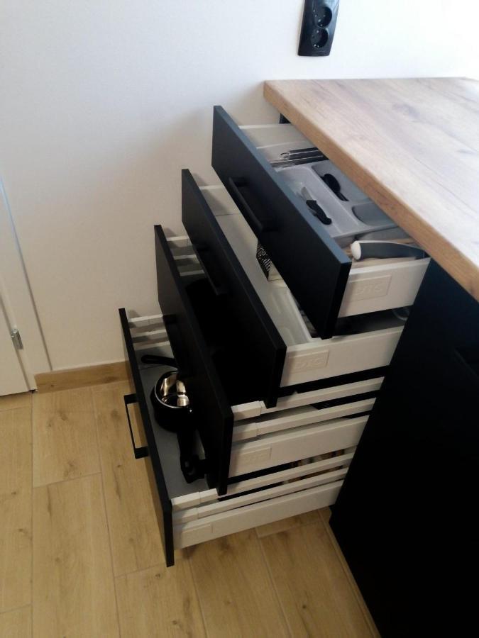 Evita Studio Apartment Karlovac Luaran gambar