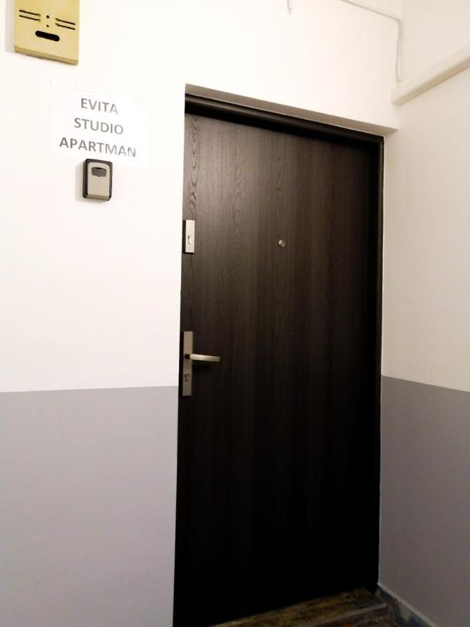 Evita Studio Apartment Karlovac Luaran gambar