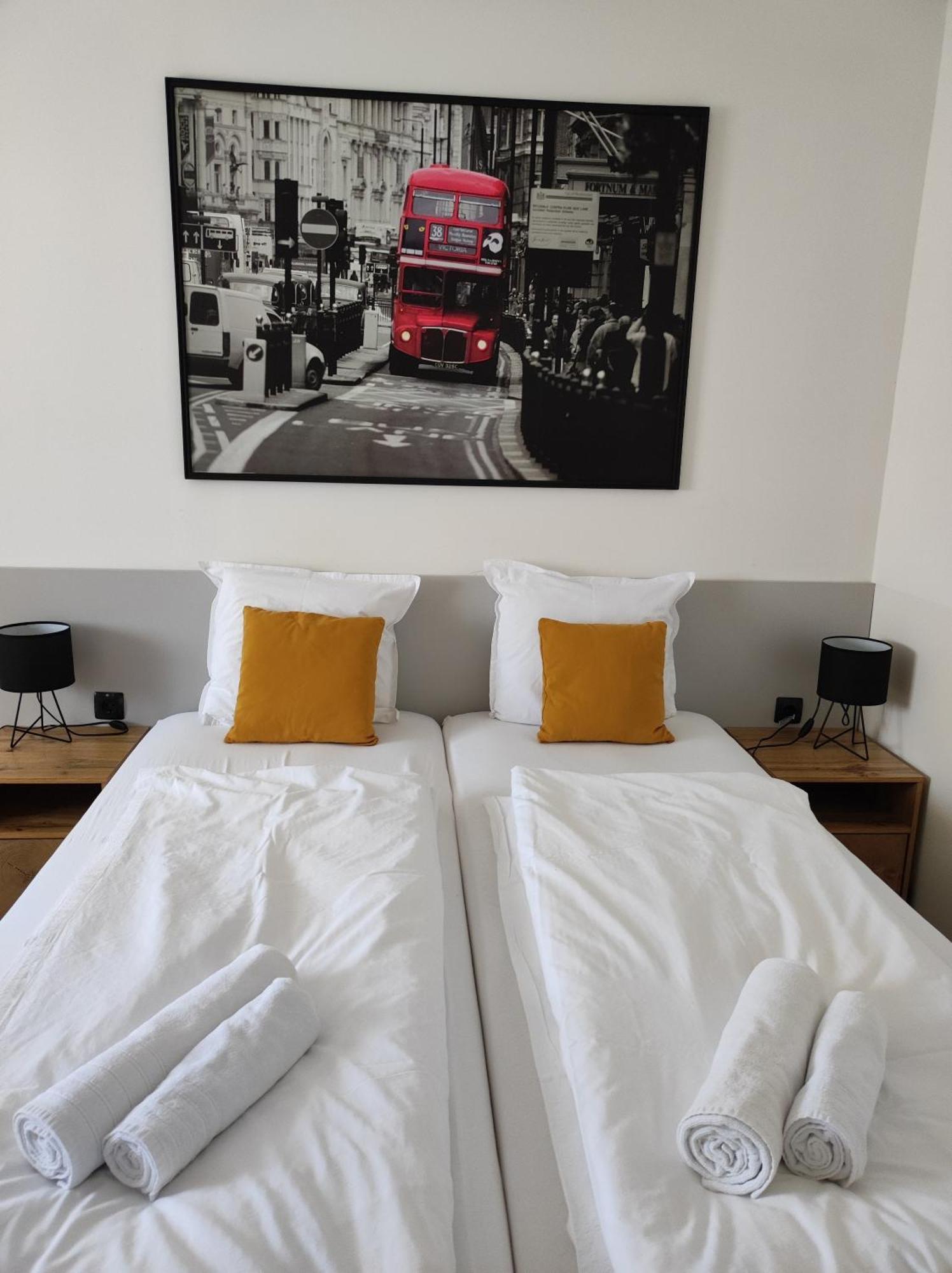 Evita Studio Apartment Karlovac Luaran gambar